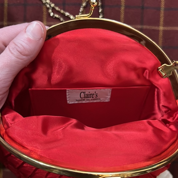 VINTAGE CLAIRES RED EVENING BAG - Picture 4 of 7
